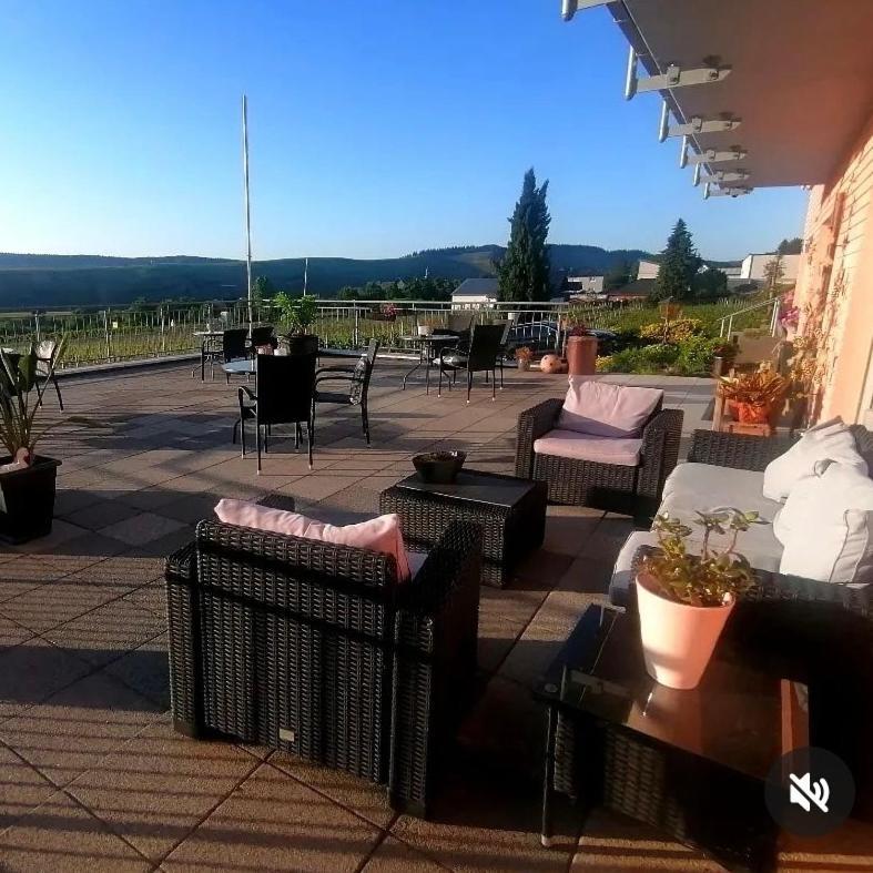 Bed and Breakfast Weingut Tiliahof Brauneberg Exterior foto